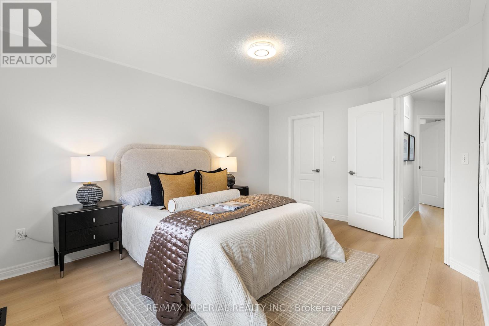 44 Hawkview Boulevard, Vaughan, Ontario  L4H 2E2 - Photo 24 - N12473265