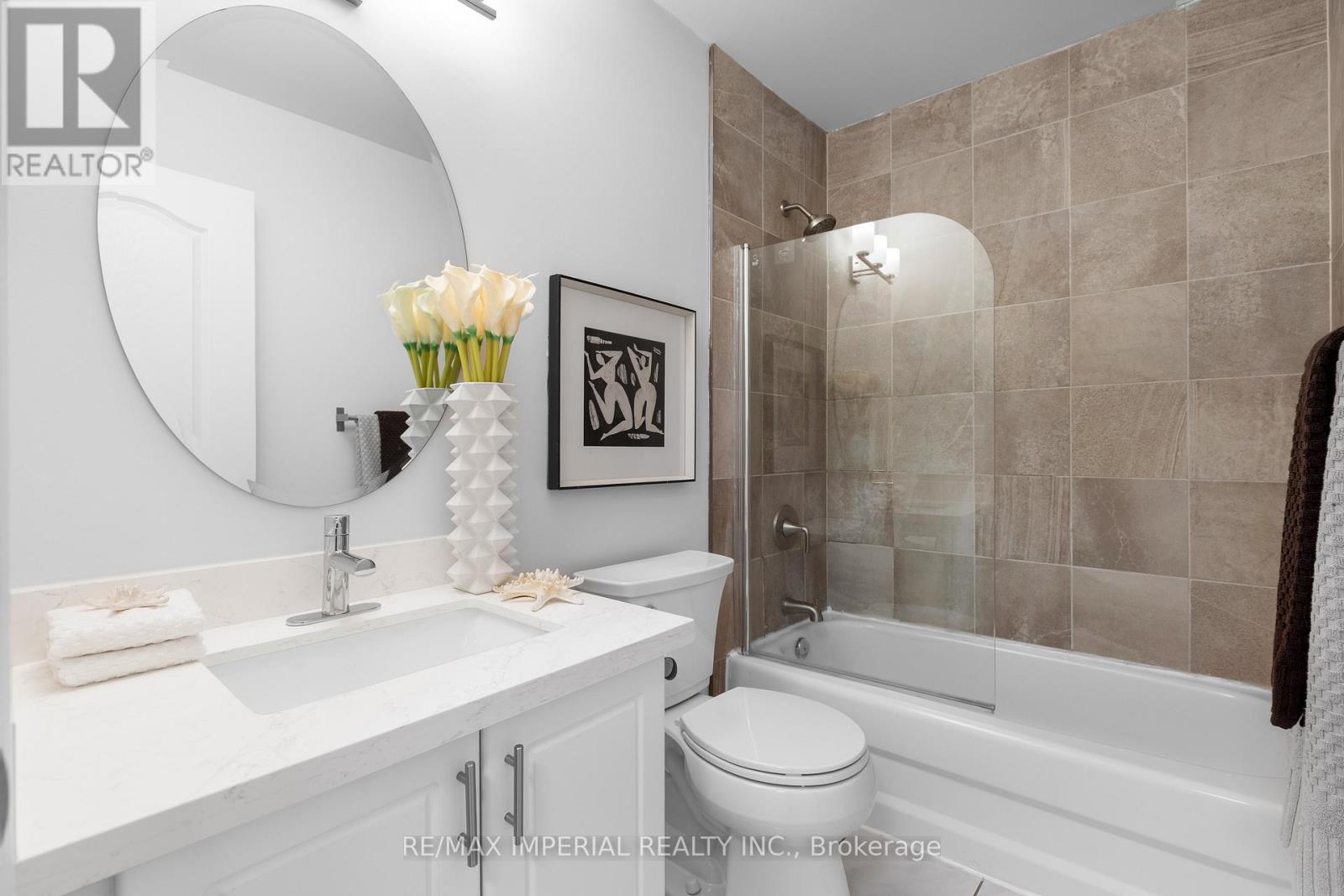 44 Hawkview Boulevard, Vaughan, Ontario  L4H 2E2 - Photo 34 - N12473265