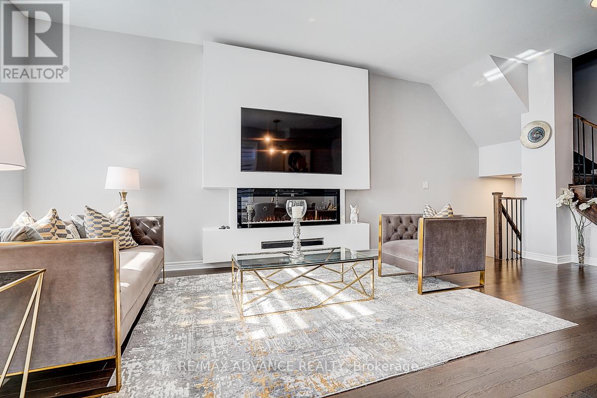 30 Laskin Drive, Vaughan, Ontario  L6A 5A4 - Photo 14 - N12473369