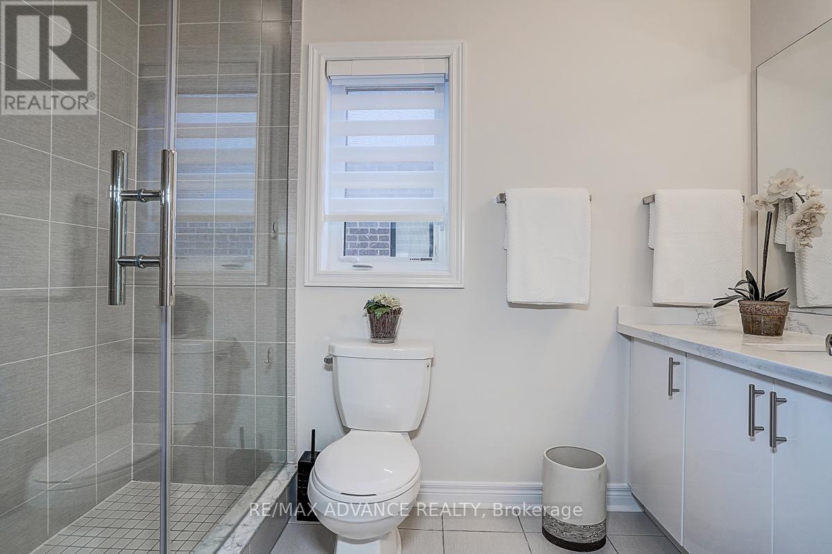 30 Laskin Drive, Vaughan, Ontario  L6A 5A4 - Photo 31 - N12473369