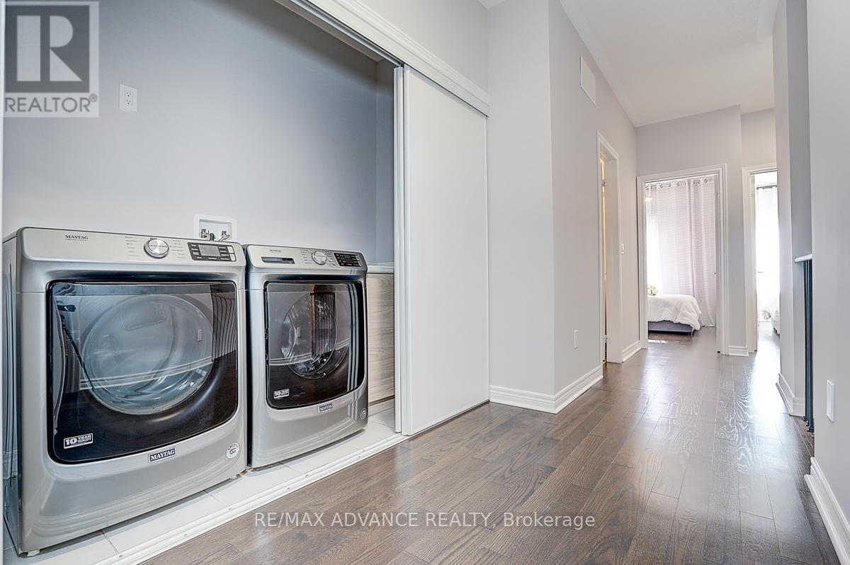 30 Laskin Drive, Vaughan, Ontario  L6A 5A4 - Photo 32 - N12473369