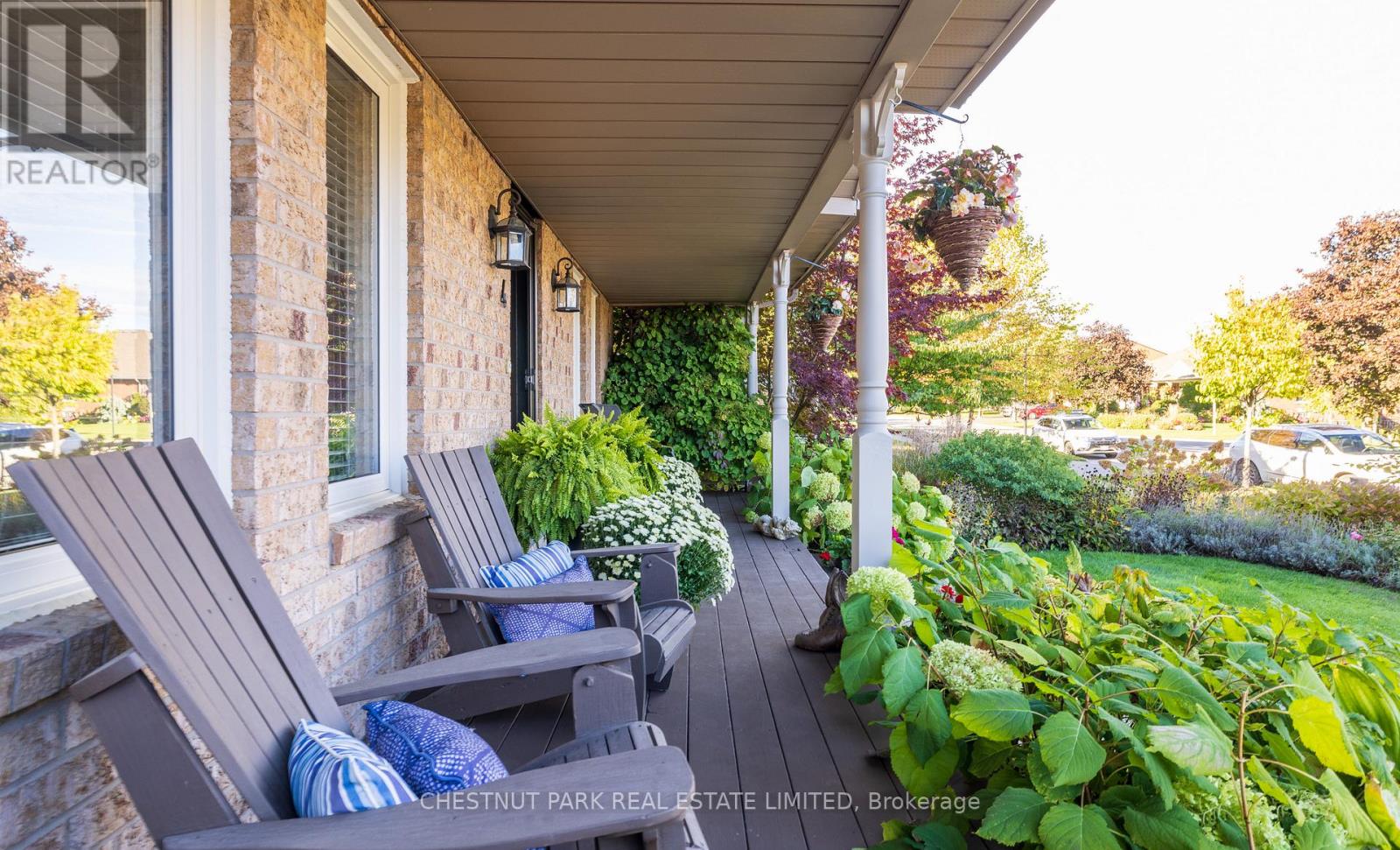 4 Galloway Crescent, Uxbridge, Ontario  L9P 1W8 - Photo 4 - N12473372