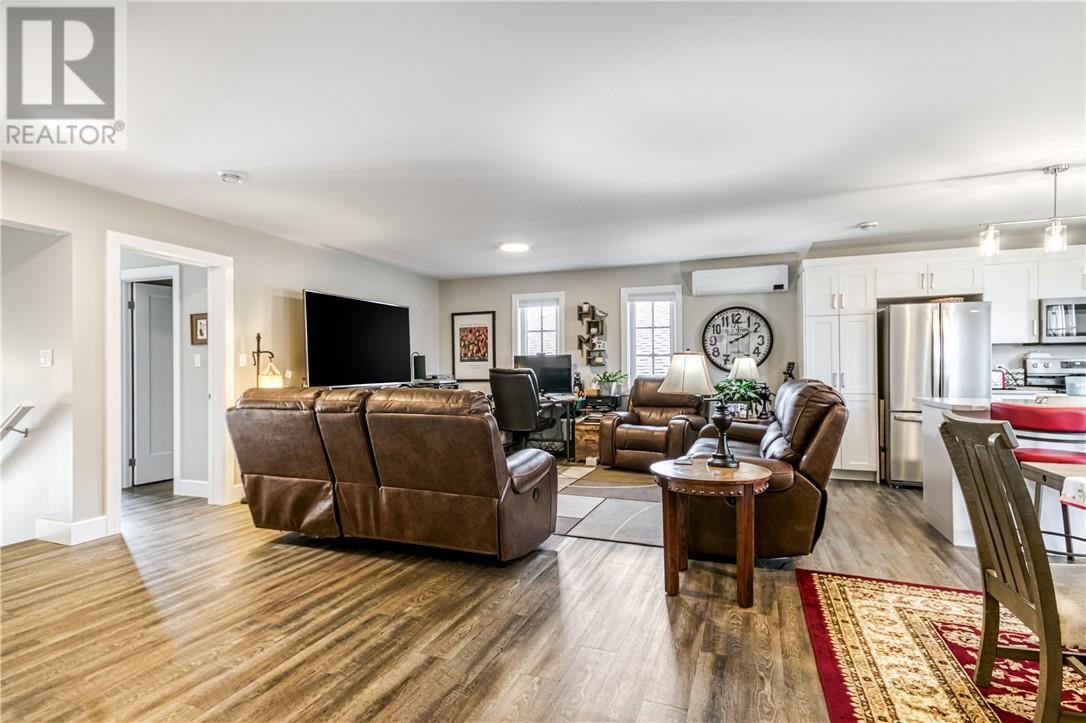 3356 Edna, Chelmsford, Ontario  P0M 1L0 - Photo 6 - 2124438