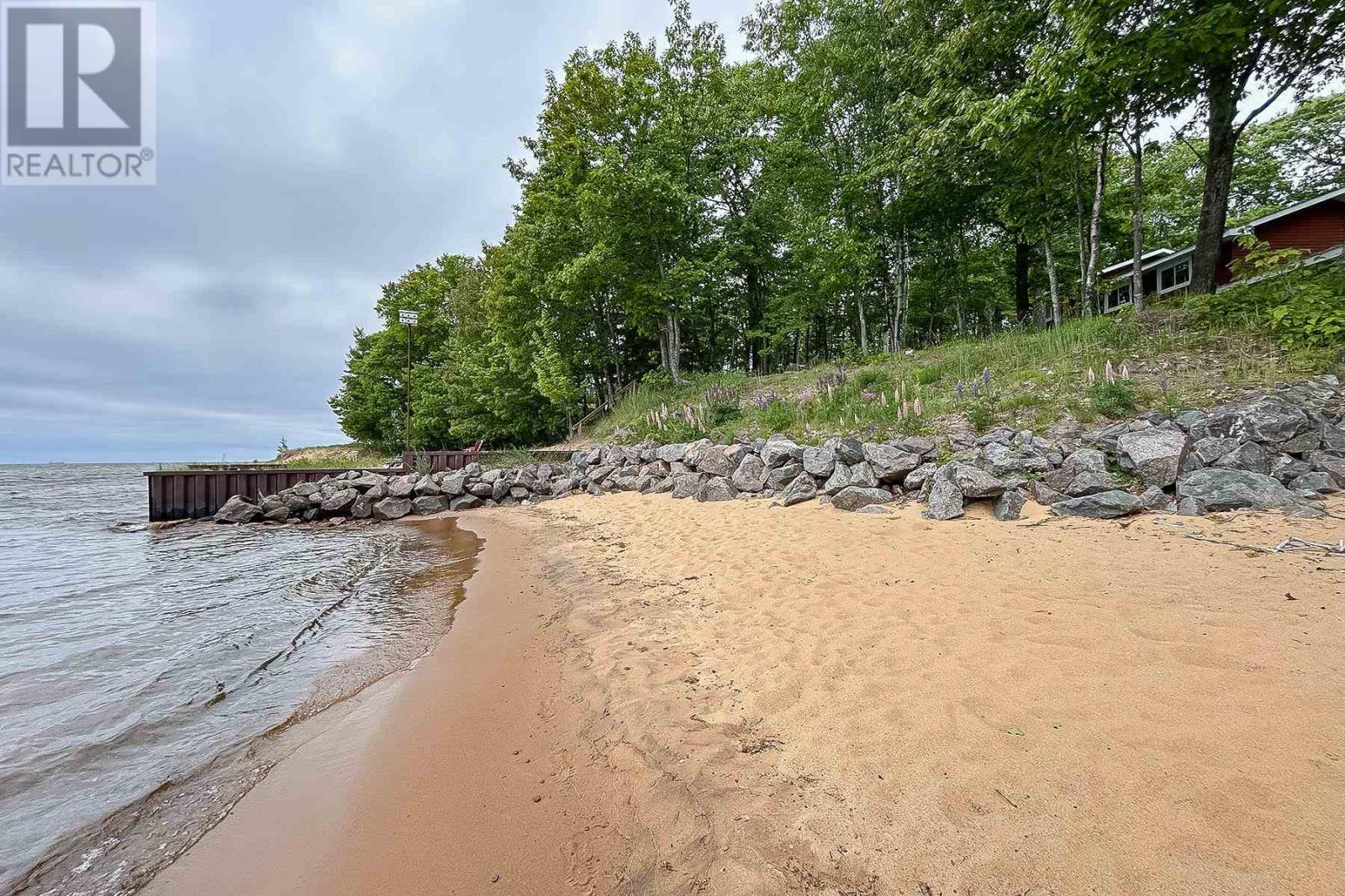 9 Nokomis Beach Rd, Sault Ste. Marie, Ontario  P6A 5K6 - Photo 1 - SM250794