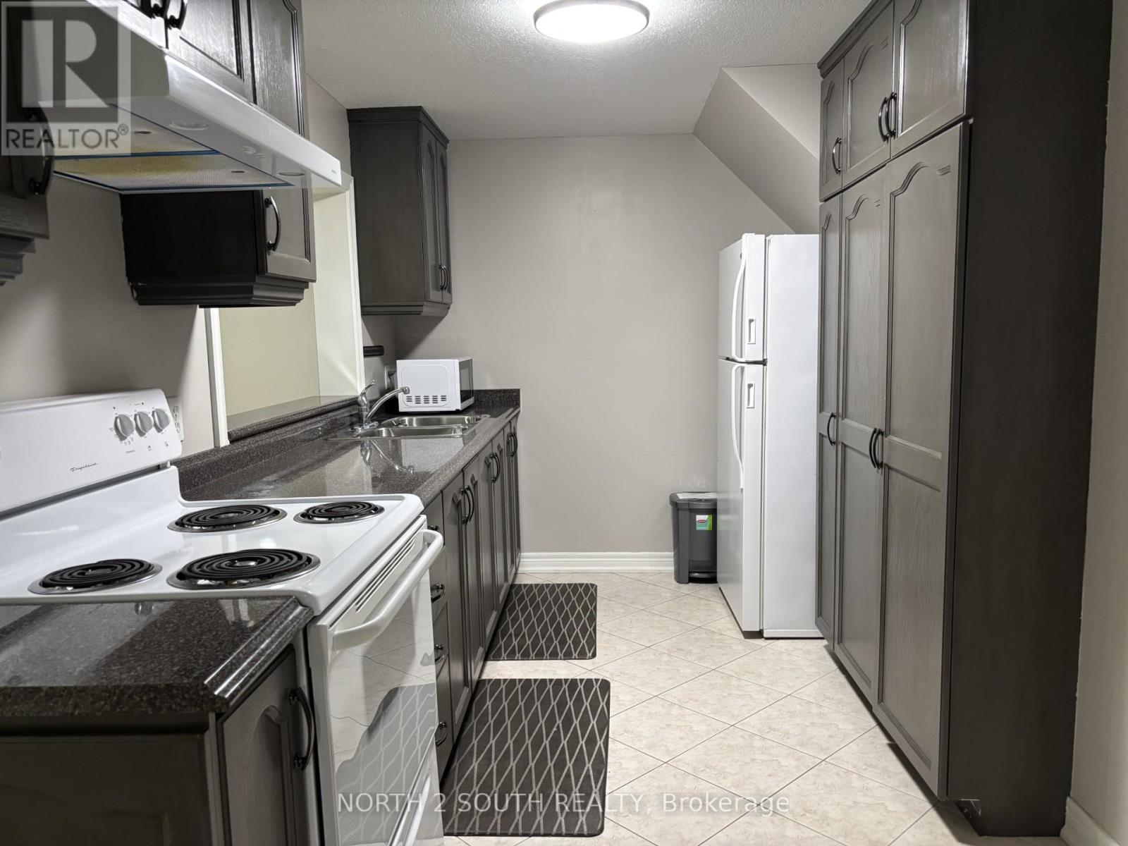 Bsmt - 12 Villandry Crescent, Vaughan, Ontario  L6A 2R1 - Photo 19 - N12447839