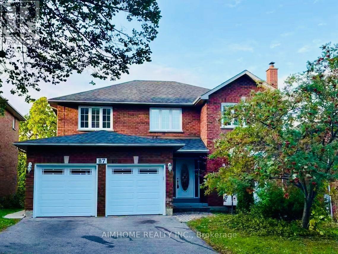 87 BALLARD CRESCENT, Newmarket, Ontario