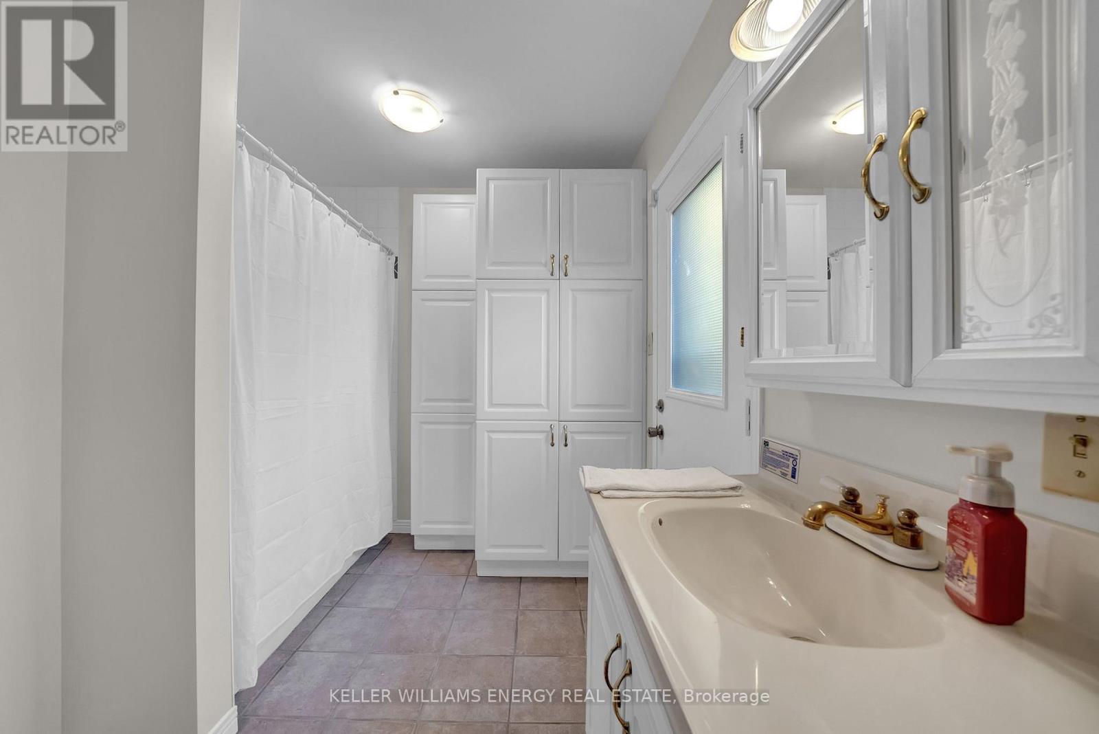 66 Rotherglen Road S, Ajax, Ontario  L1S 5K2 - Photo 3 - E12473409