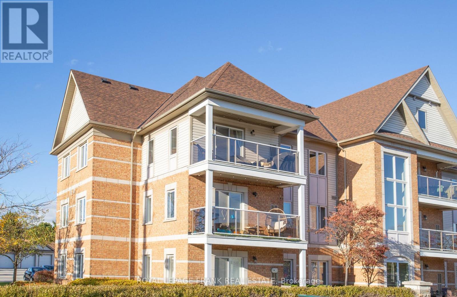 301 - 132 Aspen Springs Drive, Clarington, Ontario  L1C 0H1 - Photo 2 - E12473454
