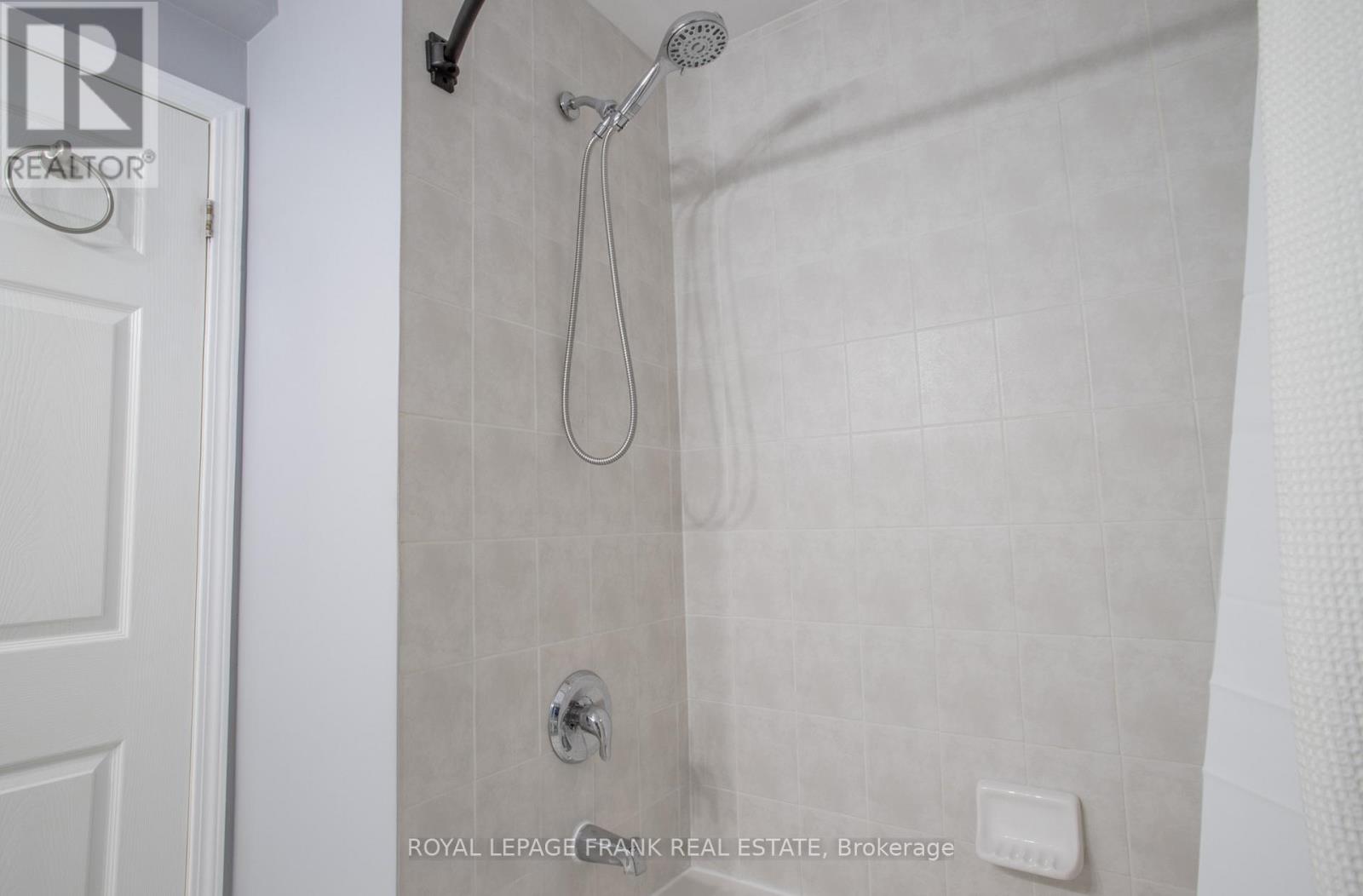 301 - 132 Aspen Springs Drive, Clarington, Ontario  L1C 0H1 - Photo 24 - E12473454