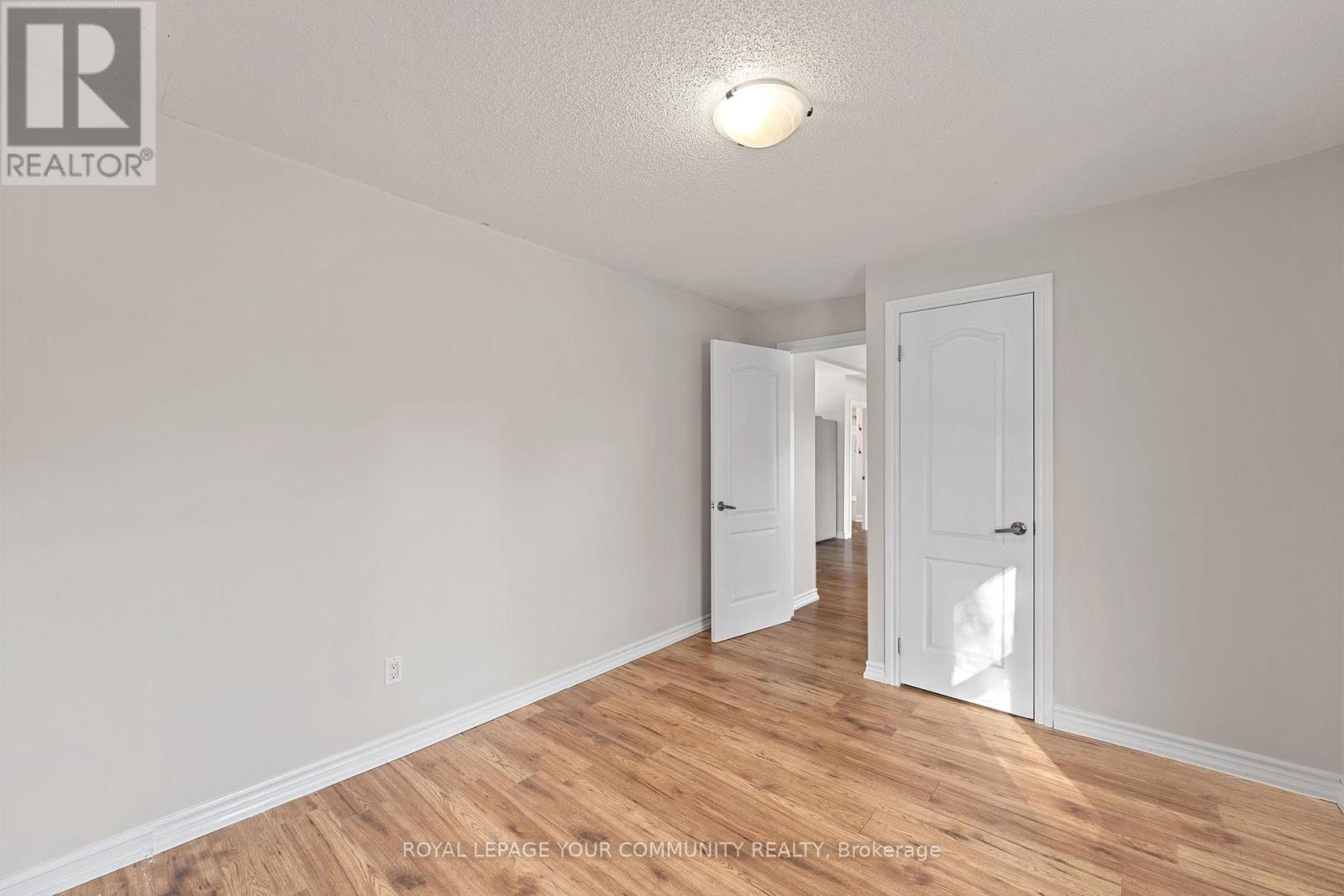 210 Cox Mill Road, Barrie, Ontario  L4N 4G5 - Photo 13 - S12473351