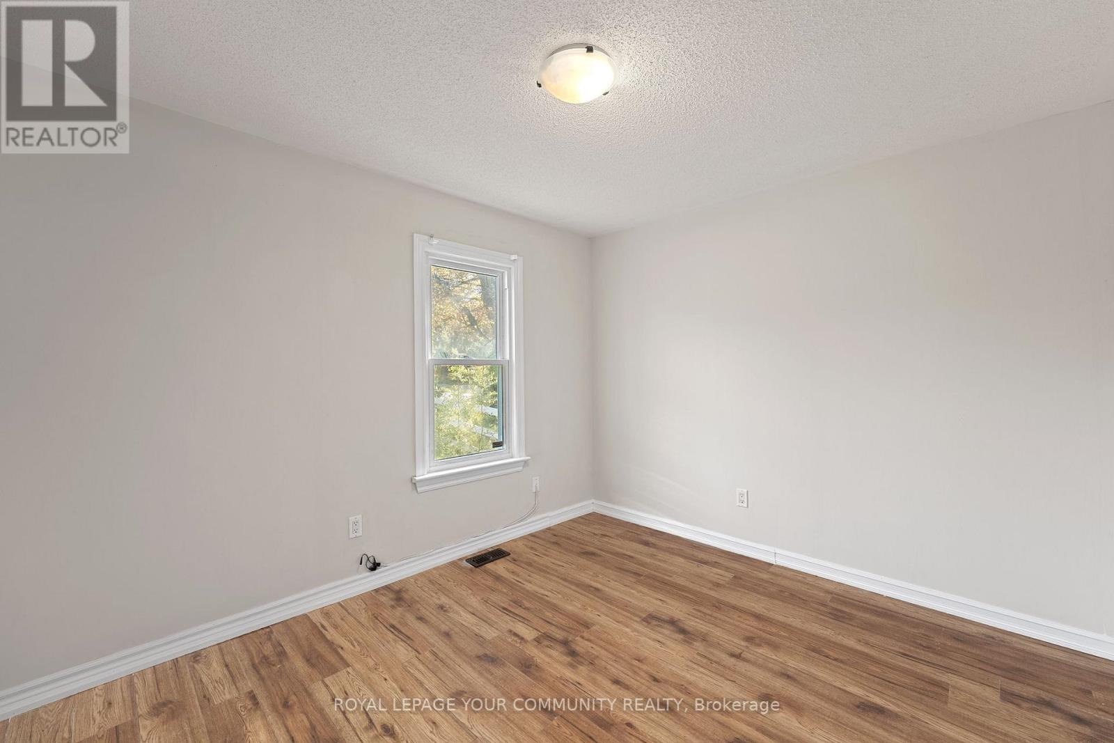 210 Cox Mill Road, Barrie, Ontario  L4N 4G5 - Photo 14 - S12473351