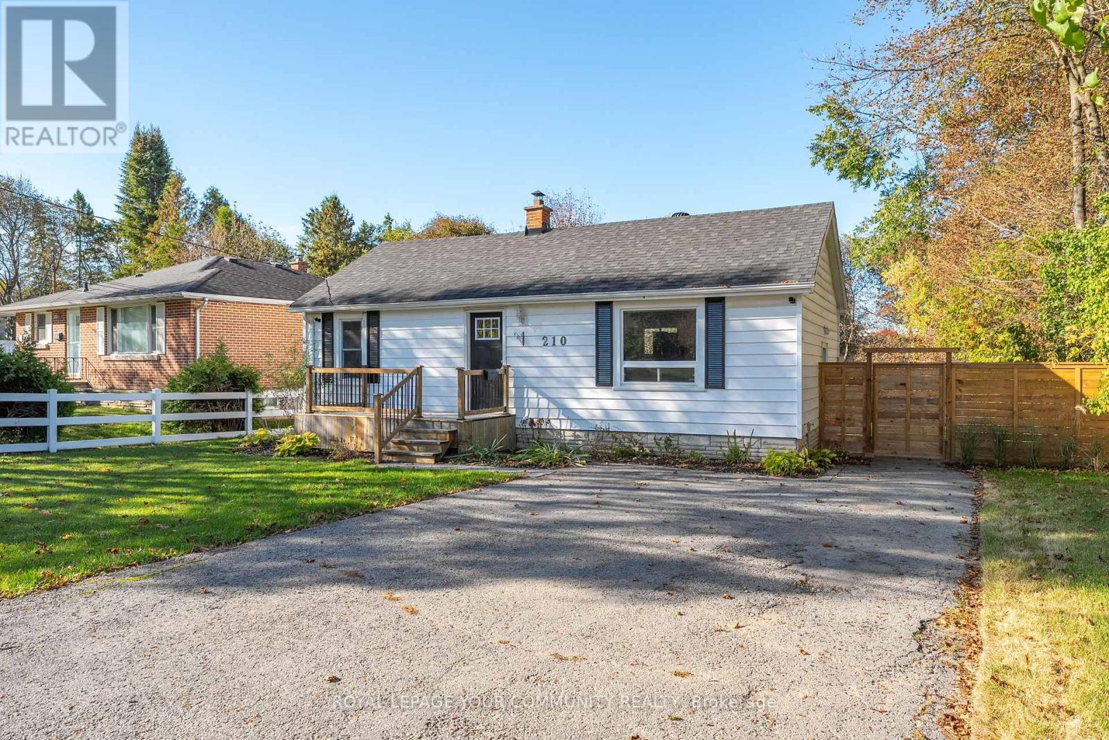 210 Cox Mill Road, Barrie, Ontario  L4N 4G5 - Photo 2 - S12473351