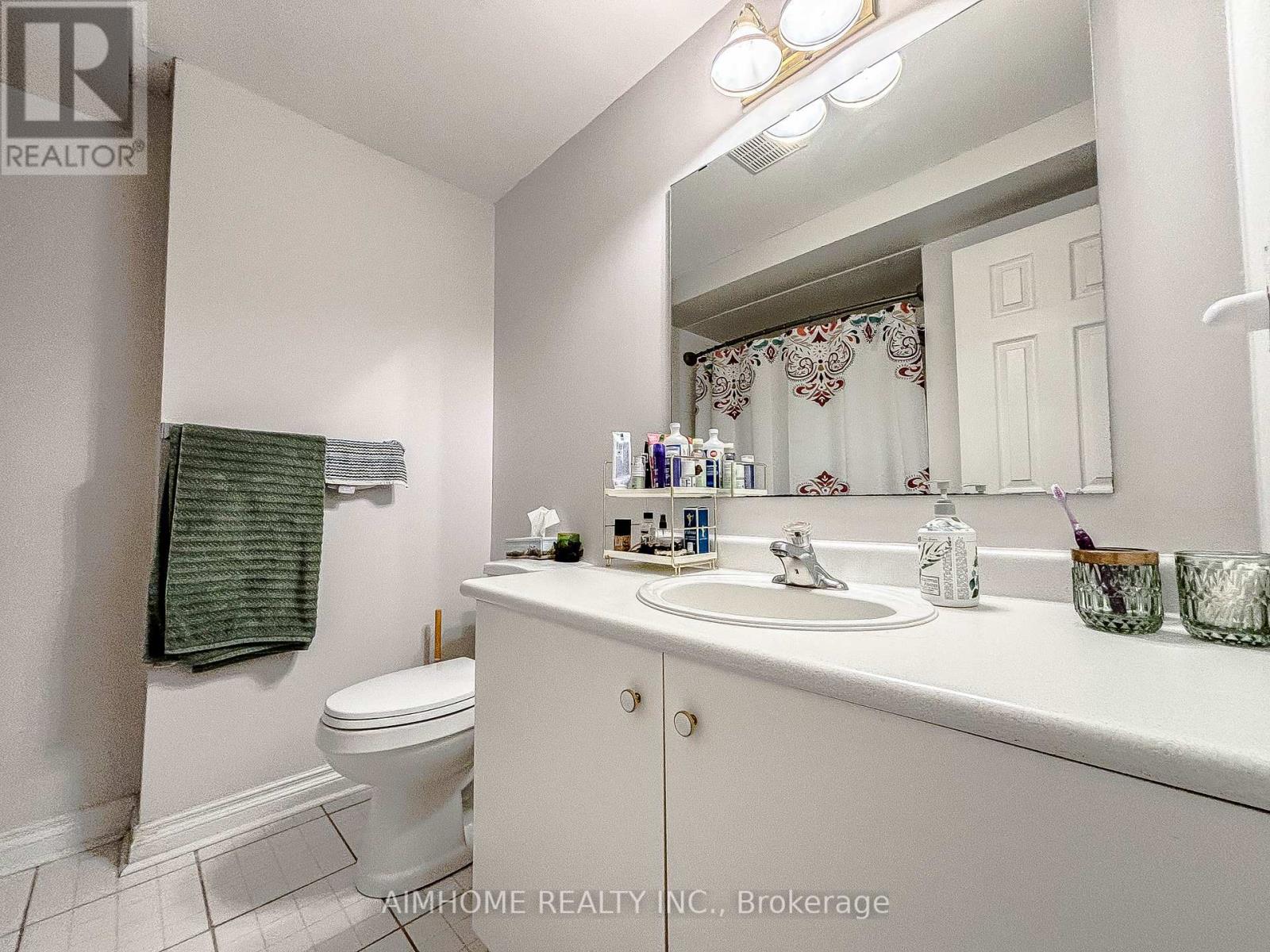 87 Ballard Crescent, Newmarket, Ontario  L3X 1S2 - Photo 33 - N12458936