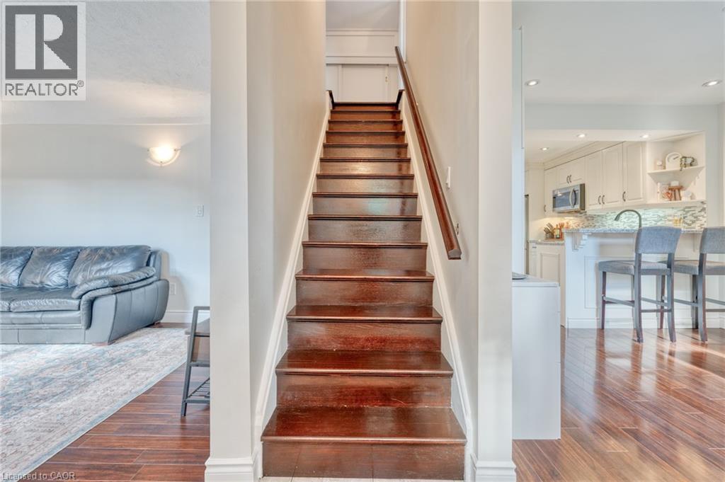 25 Montrose Avenue, Hamilton, Ontario  L8K 4X9 - Photo 22 - 40780914