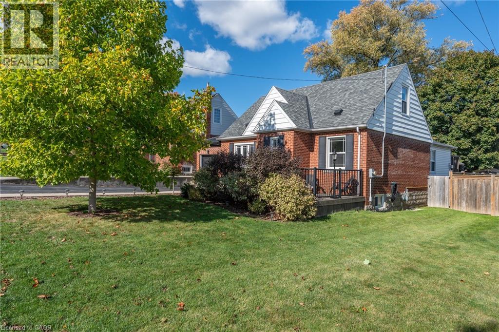 25 Montrose Avenue, Hamilton, Ontario  L8K 4X9 - Photo 3 - 40780914