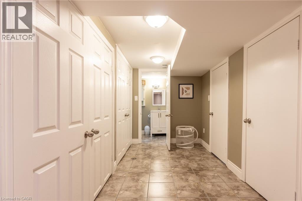 25 Montrose Avenue, Hamilton, Ontario  L8K 4X9 - Photo 32 - 40780914