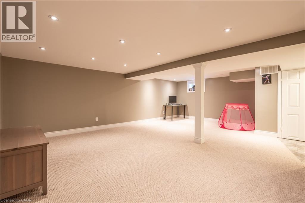 25 Montrose Avenue, Hamilton, Ontario  L8K 4X9 - Photo 29 - 40780914