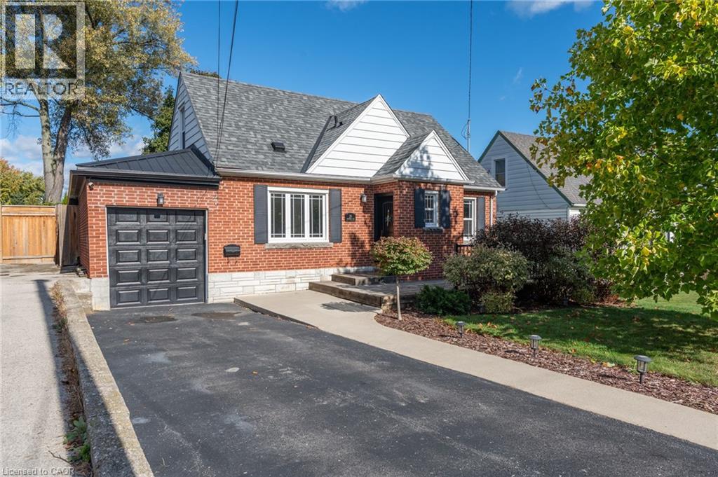25 Montrose Avenue, Hamilton, Ontario  L8K 4X9 - Photo 2 - 40780914