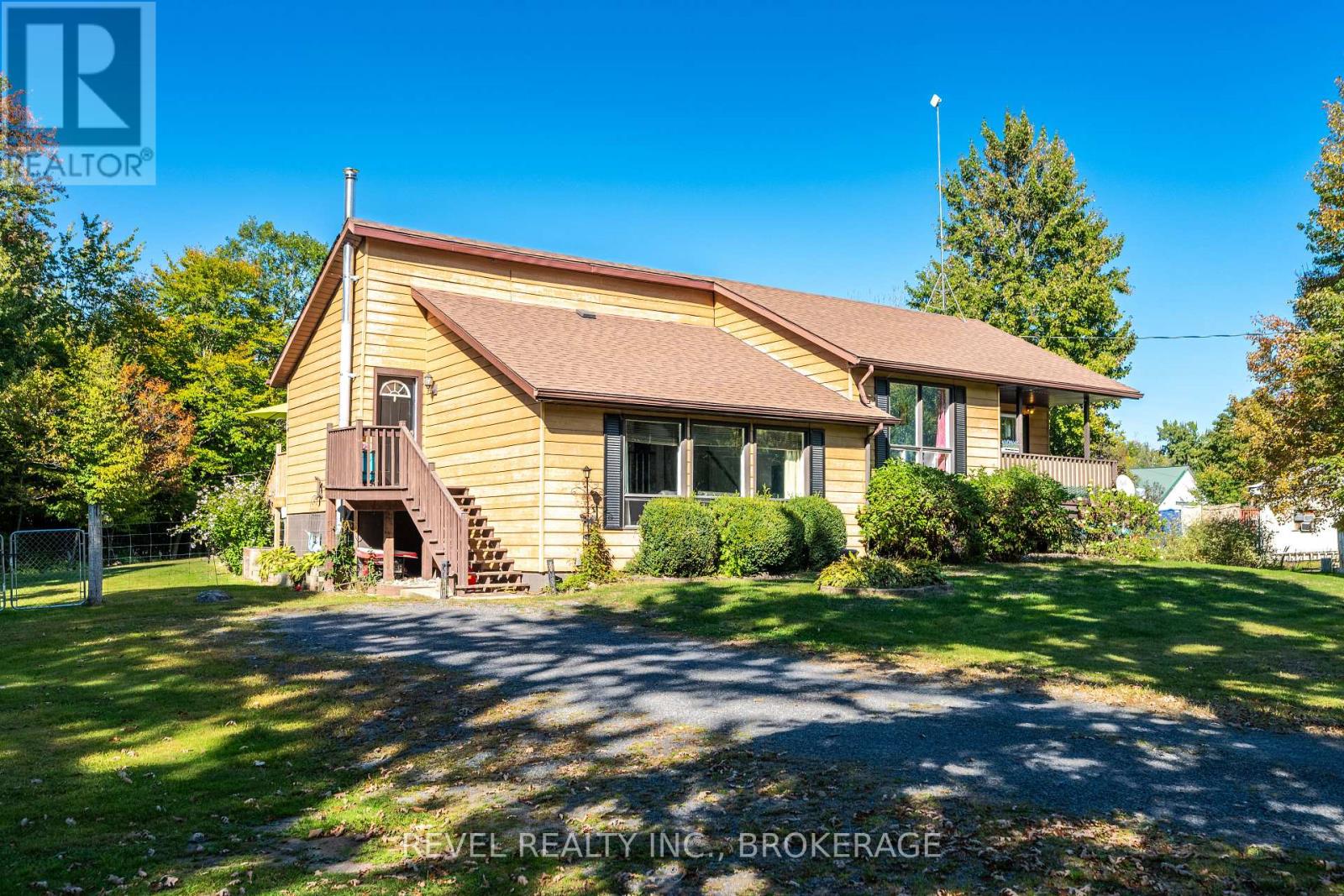 930 Haig Road, Front Of Leeds & Seeleys Bay, Ontario  K0E 1L0 - Photo 2 - X12473465