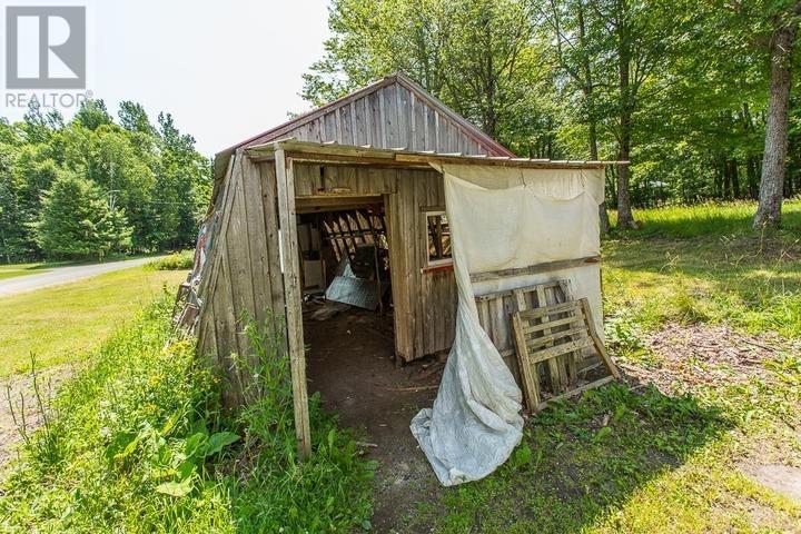 1281 Spring St, Richards Landing, Ontario  P0R 1J0 - Photo 31 - SM253027