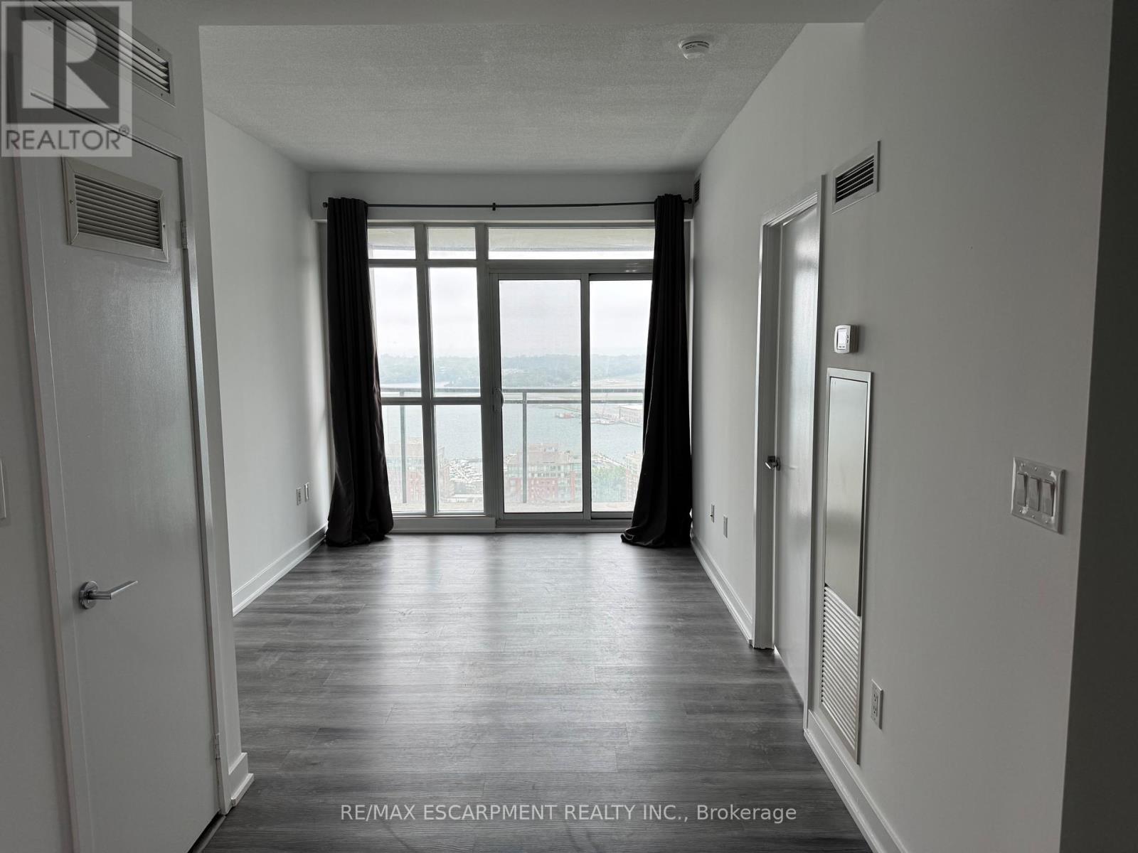 3108 - 15 Iceboat Terrace, Toronto, Ontario  M5V 4A5 - Photo 16 - C12427238