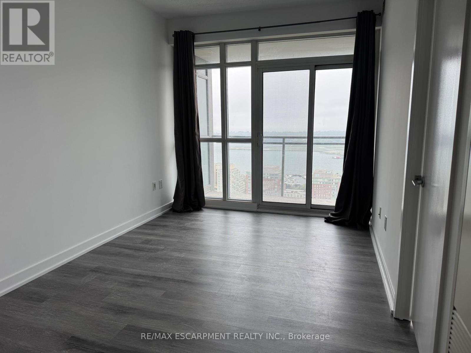 3108 - 15 Iceboat Terrace, Toronto, Ontario  M5V 4A5 - Photo 17 - C12427238