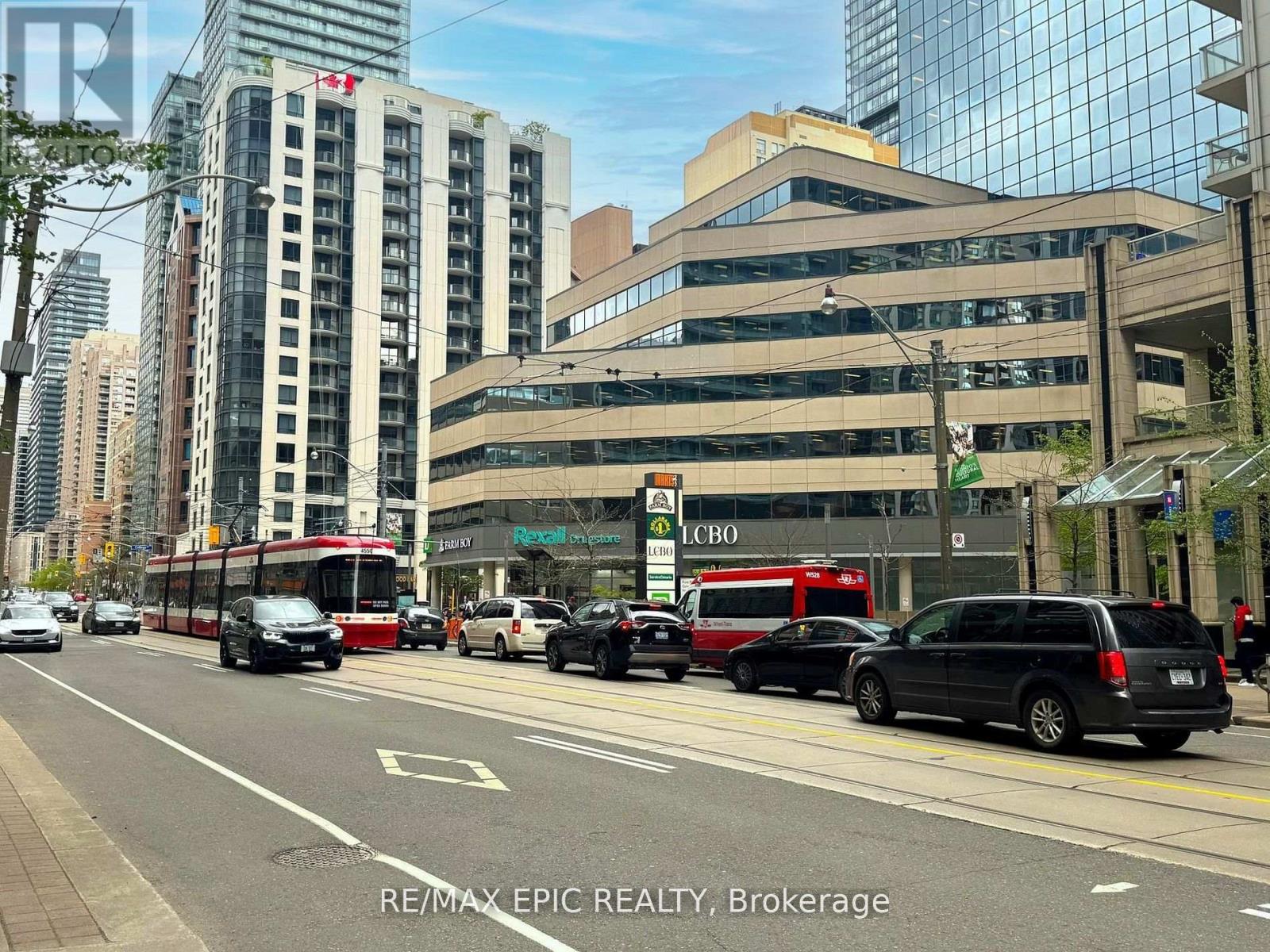 Ph203 - 770 Bay Street, Toronto, Ontario  M5G 1N6 - Photo 16 - C12439619