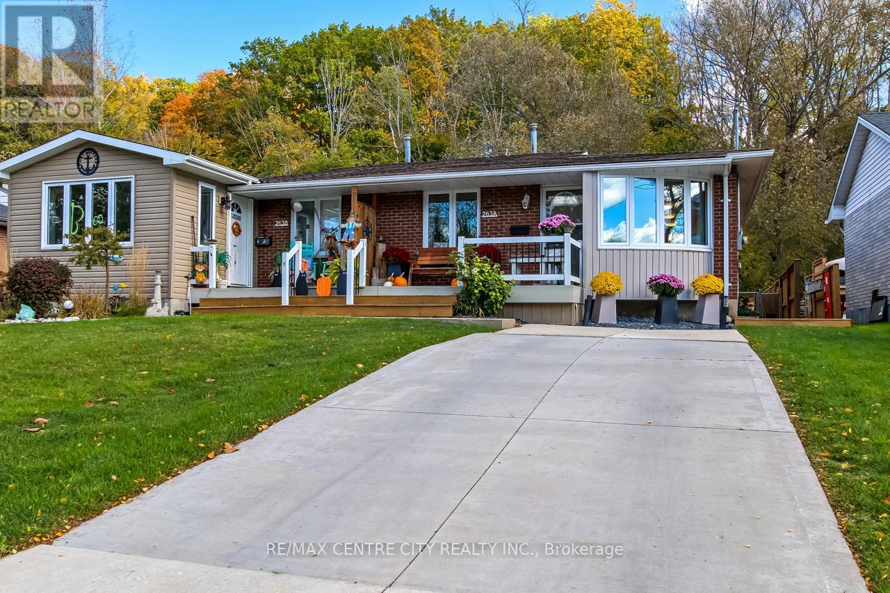 A - 263 Frances Street, Central Elgin (Port Stanley), Ontario  N5L 1A8 - Photo 1 - X12473456
