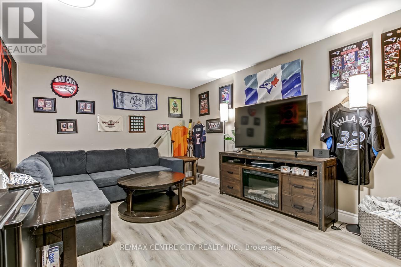 A - 263 Frances Street, Central Elgin (Port Stanley), Ontario  N5L 1A8 - Photo 15 - X12473456