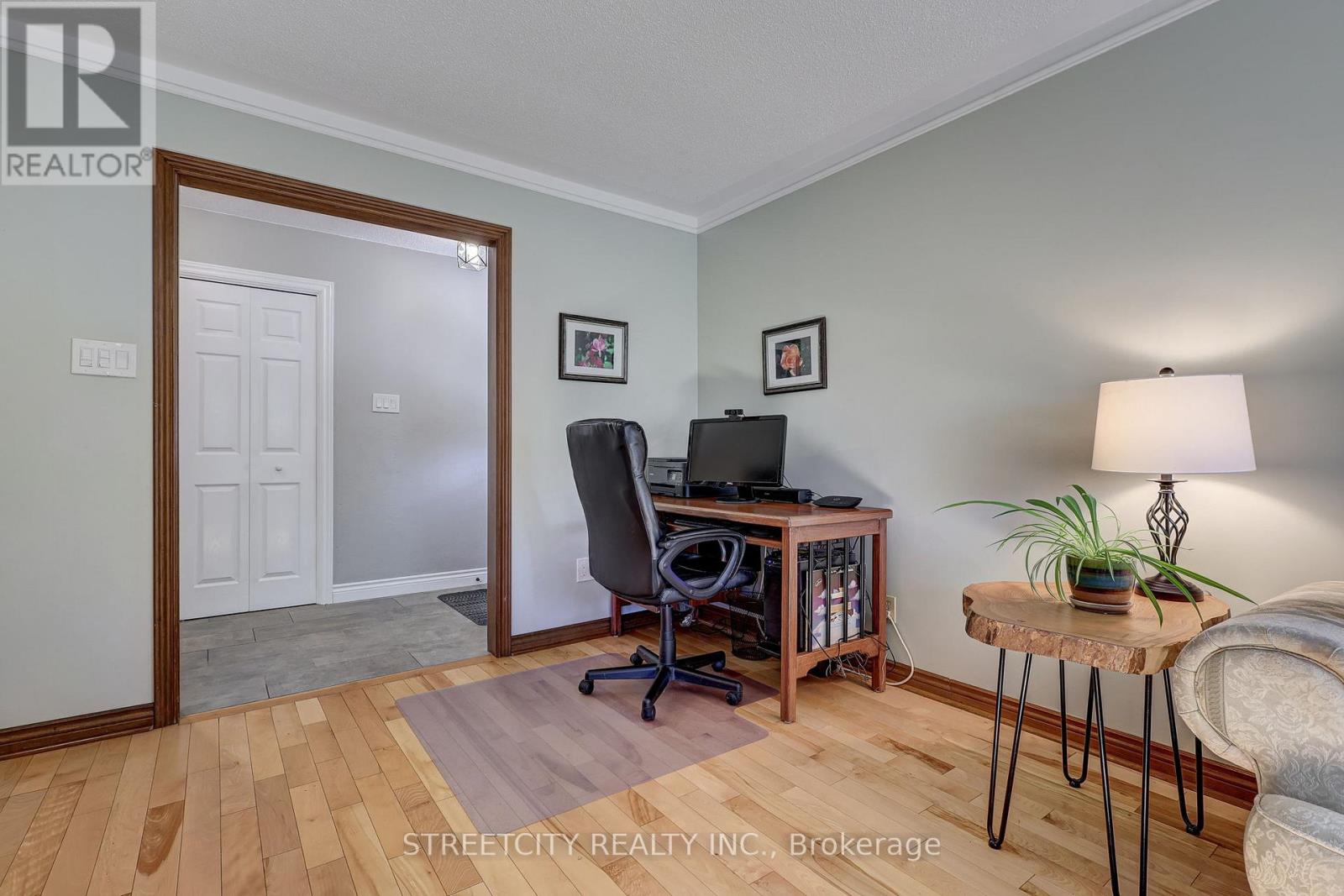 71 Glenburnie Crescent, London North (North H), Ontario  N5X 2A1 - Photo 18 - X12473458