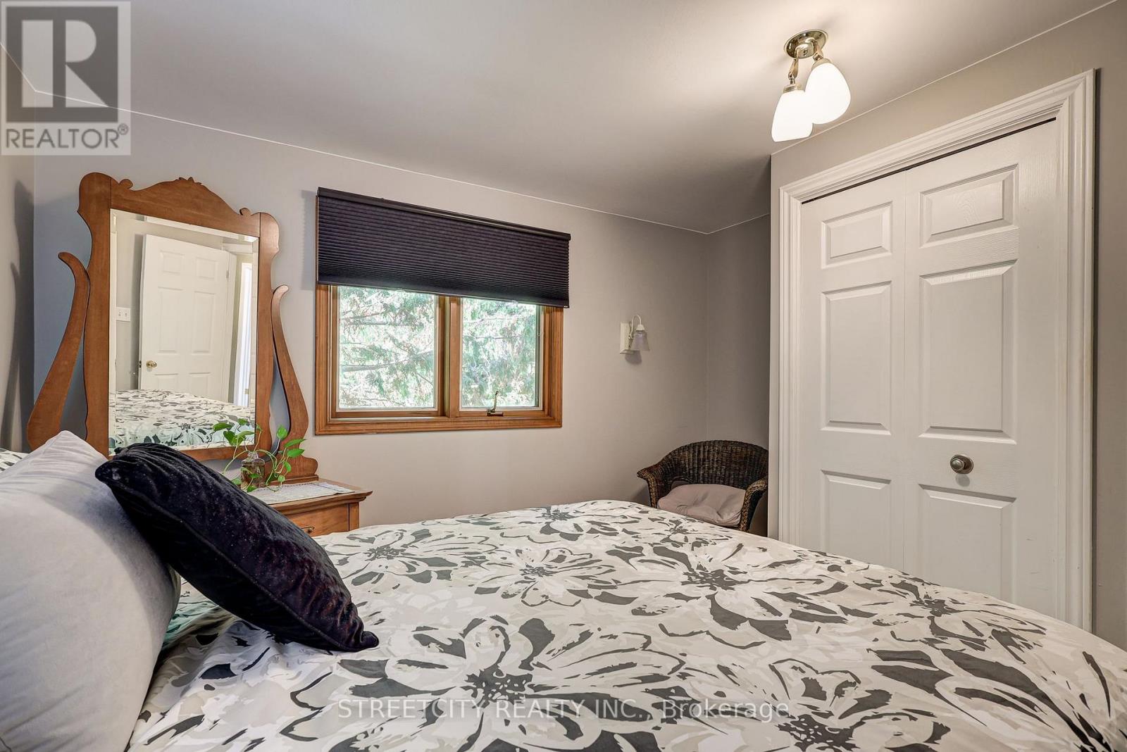 71 Glenburnie Crescent, London North (North H), Ontario  N5X 2A1 - Photo 34 - X12473458