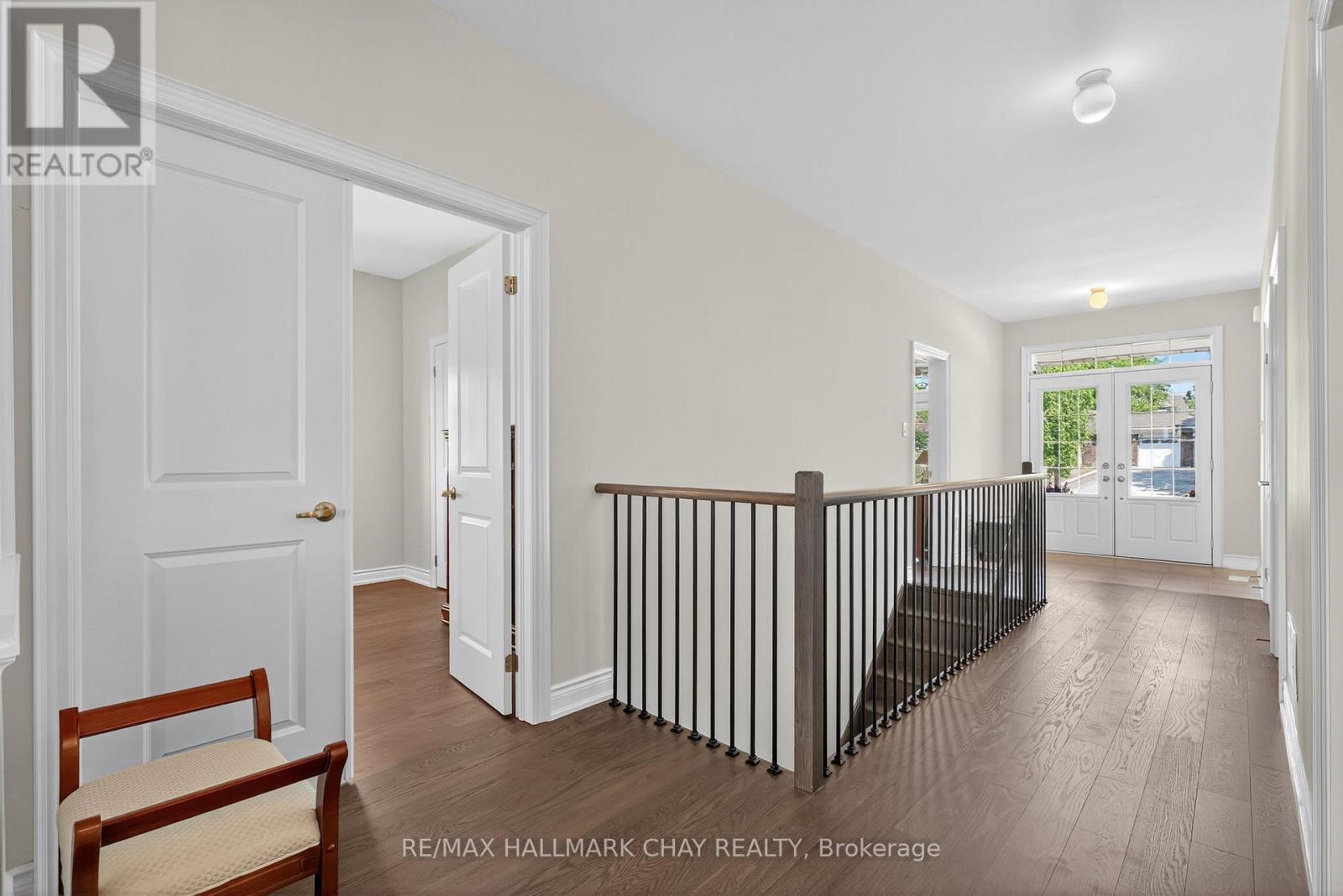 47 Victoria Street E, Innisfil, Ontario  L0L 1L0 - Photo 13 - N12400143