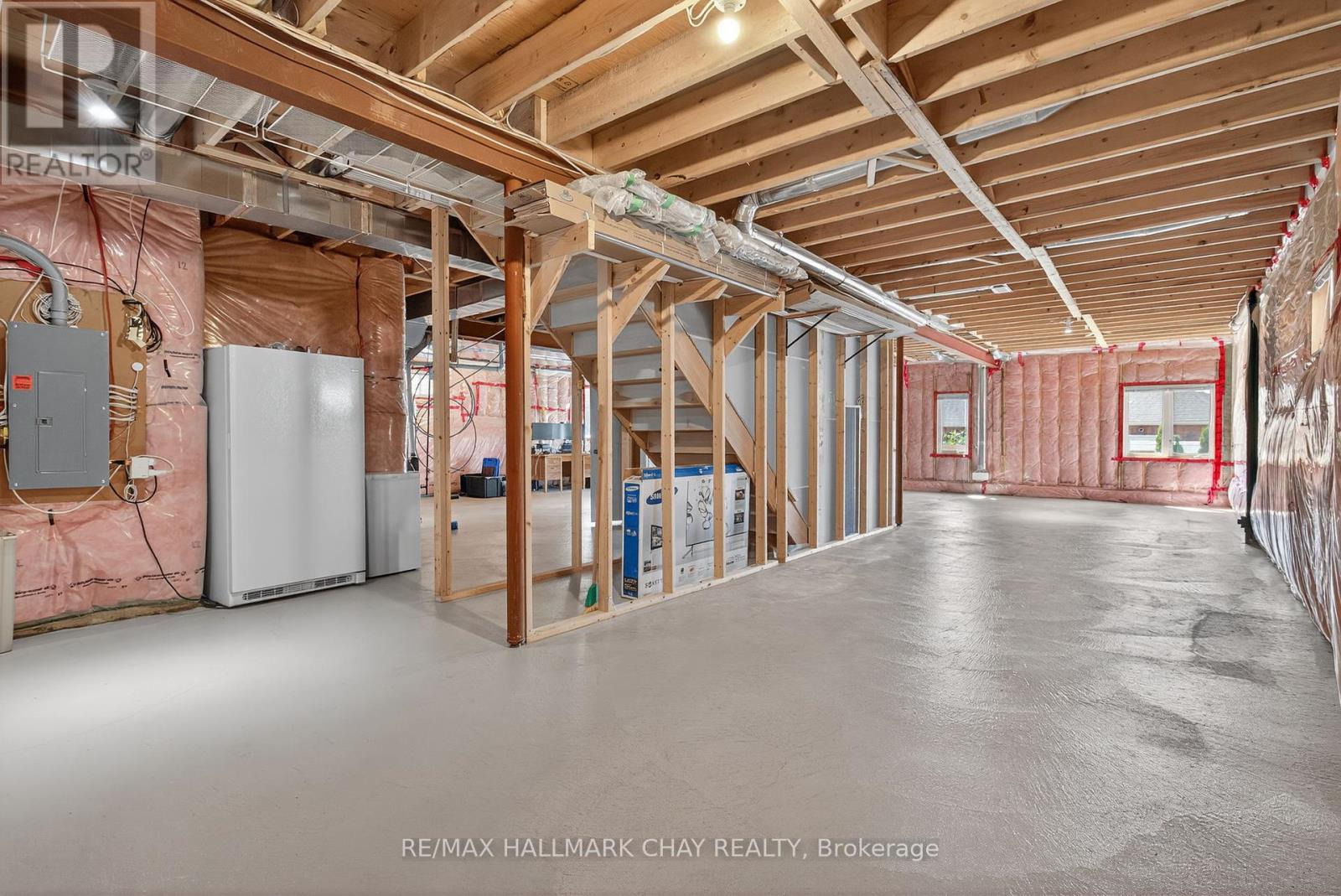 47 Victoria Street E, Innisfil, Ontario  L0L 1L0 - Photo 32 - N12400143