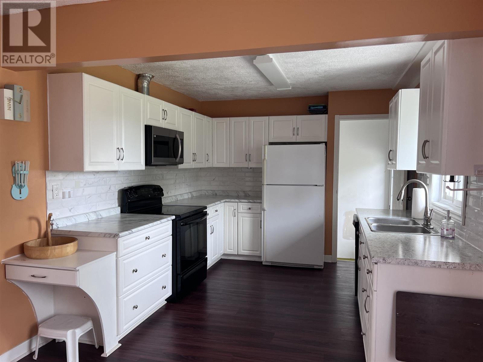 4 Sund Cres, Marathon, Ontario  P0T 2E0 - Photo 10 - TB250584