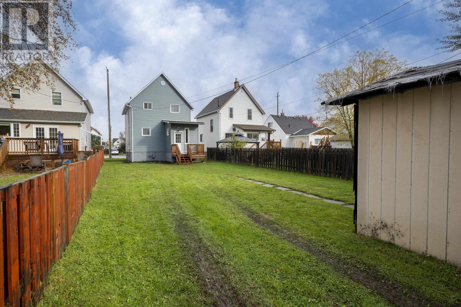 226 Brock St E, Thunder Bay, Ontario  P7E 4H4 - Photo 3 - TB253272