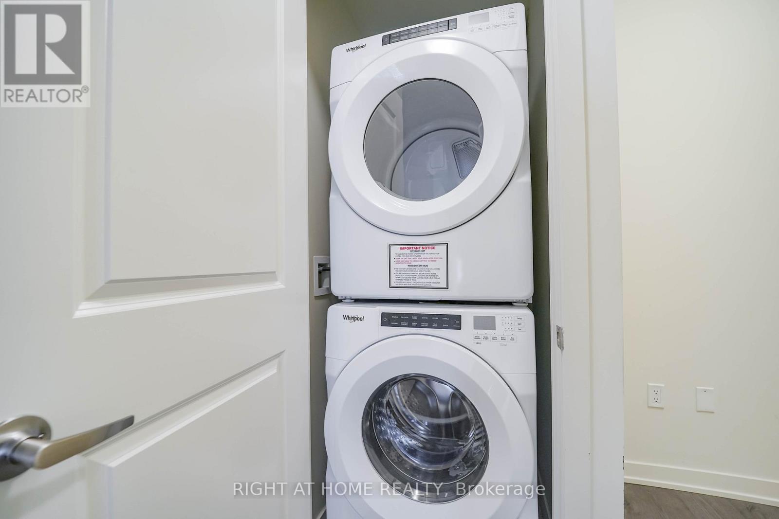 3001 - 38 Annie Craig Drive, Toronto, Ontario  M8V 0G9 - Photo 17 - W12473234