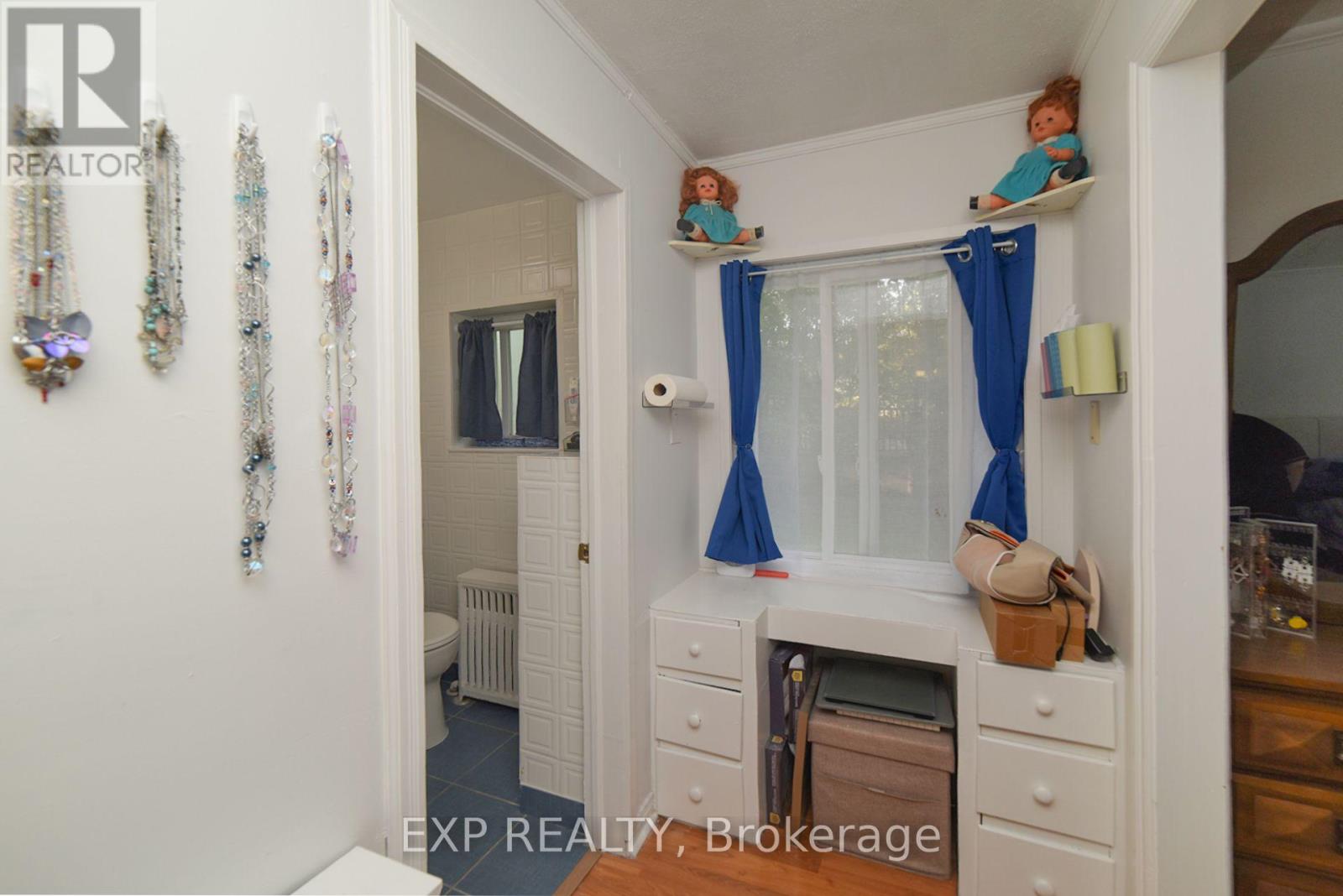 445 Martin Grove Road, Toronto, Ontario  M9B 4M3 - Photo 22 - W12473247