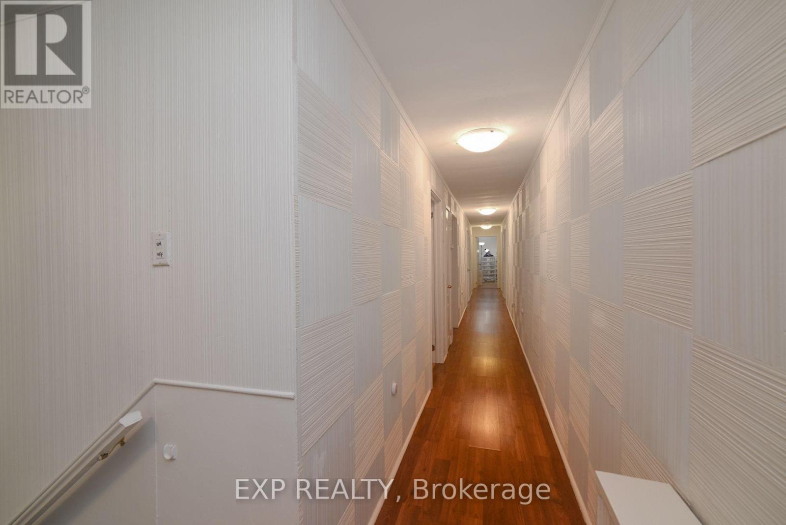445 Martin Grove Road, Toronto, Ontario  M9B 4M3 - Photo 28 - W12473247