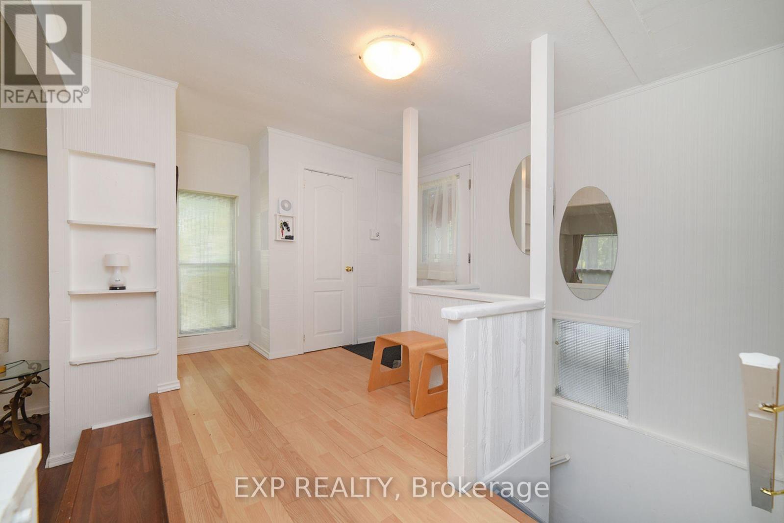 445 Martin Grove Road, Toronto, Ontario  M9B 4M3 - Photo 29 - W12473247