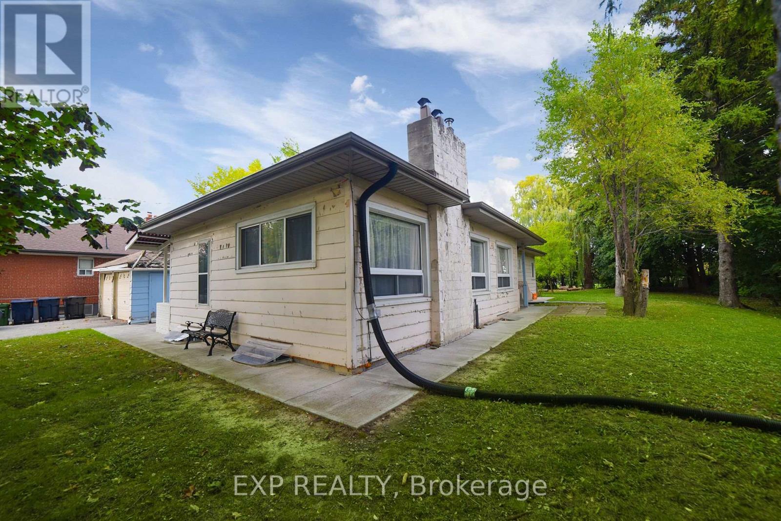445 Martin Grove Road, Toronto, Ontario  M9B 4M3 - Photo 37 - W12473247