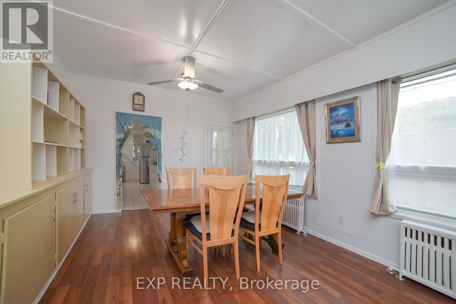 445 Martin Grove Road, Toronto, Ontario  M9B 4M3 - Photo 9 - W12473247