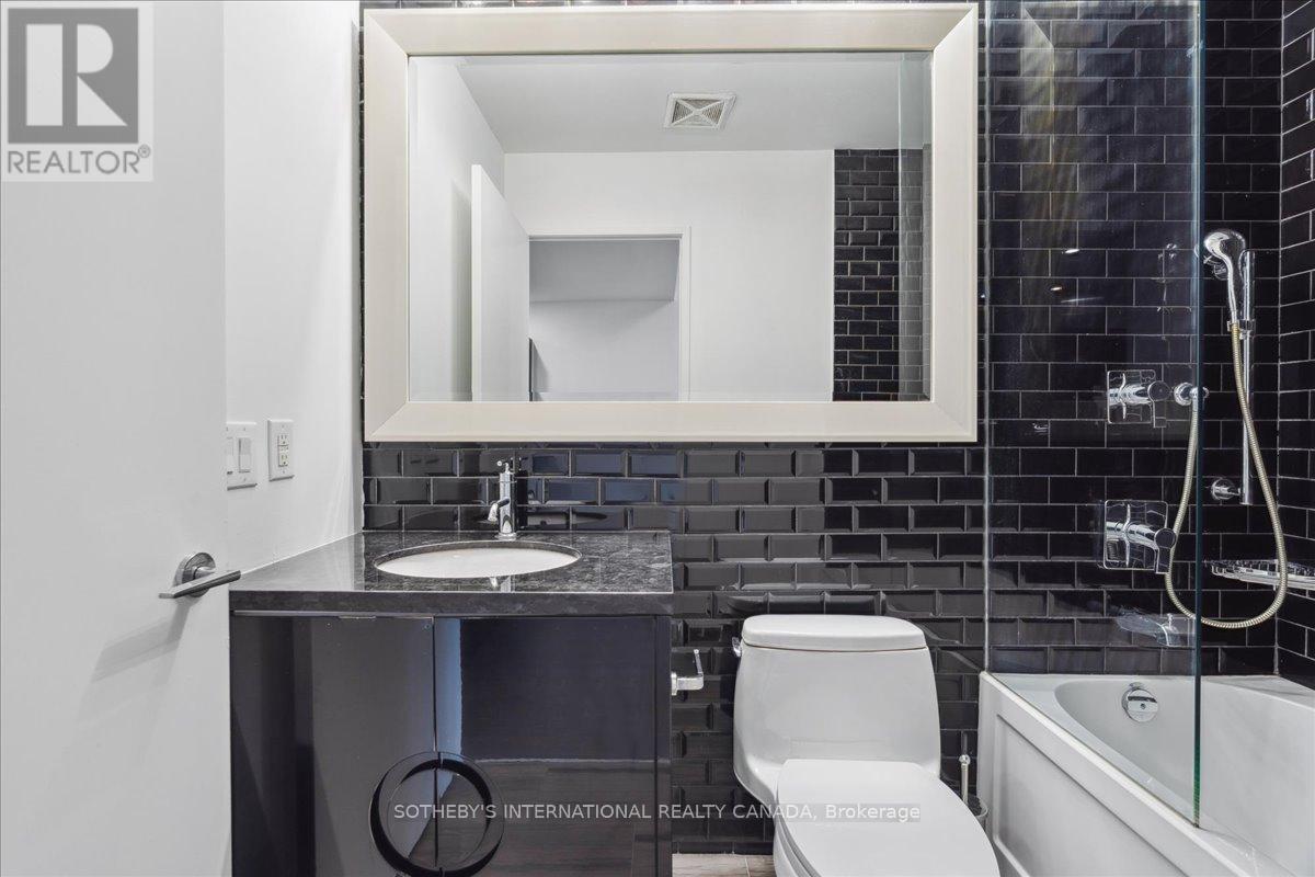 915 - 90 Park Lawn Road, Toronto, Ontario  M8Y 0B6 - Photo 19 - W12473254