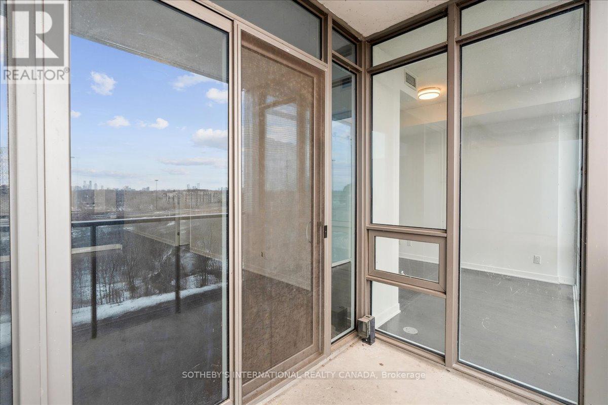 915 - 90 Park Lawn Road, Toronto, Ontario  M8Y 0B6 - Photo 32 - W12473254