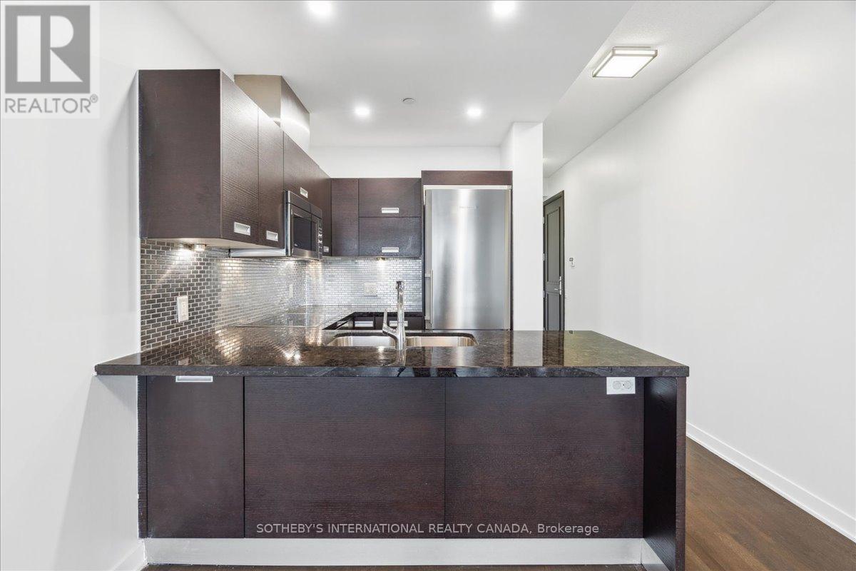 915 - 90 Park Lawn Road, Toronto, Ontario  M8Y 0B6 - Photo 6 - W12473254