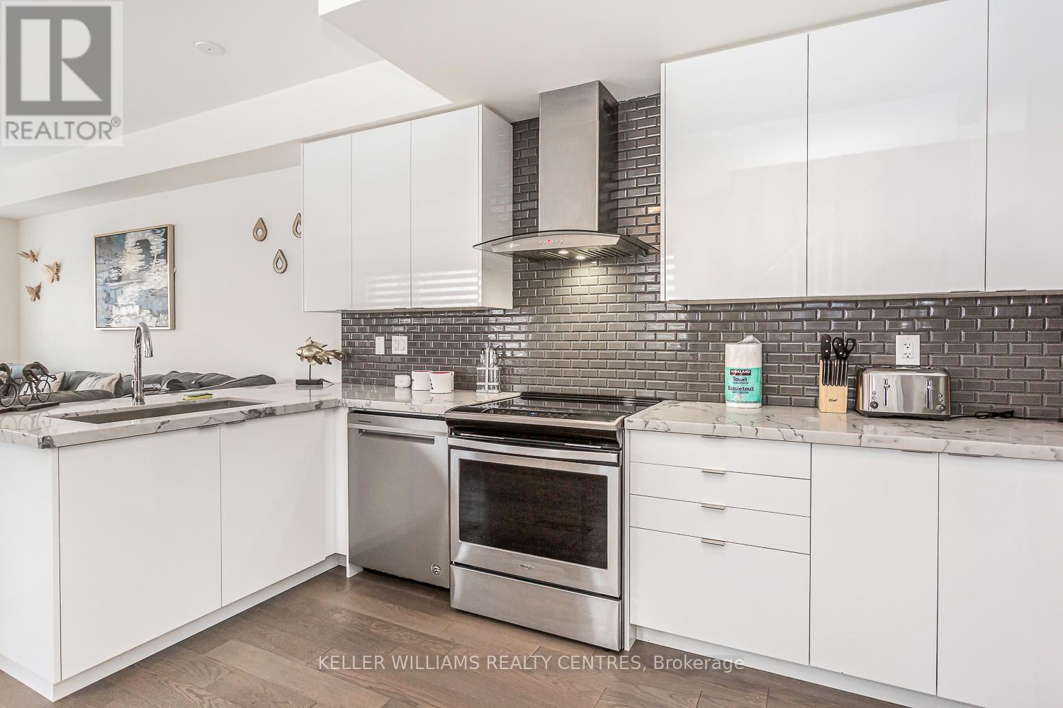 89 William Duncan Road, Toronto, Ontario  M3K 0C7 - Photo 7 - W12473282