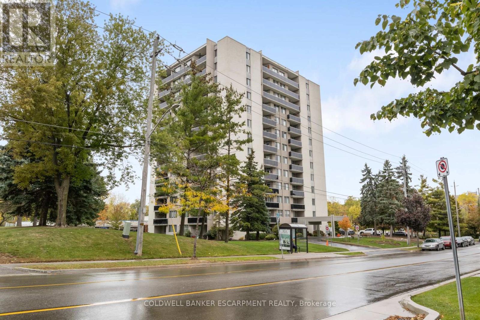 1005 - 81 Millside Drive, Milton, Ontario  L9T 3X4 - Photo 2 - W12473285
