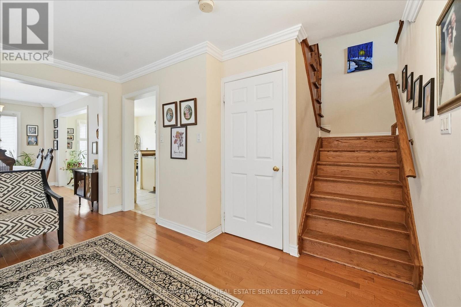 2279 Milford Lane, Oakville, Ontario  L6H 7K7 - Photo 19 - W12473289