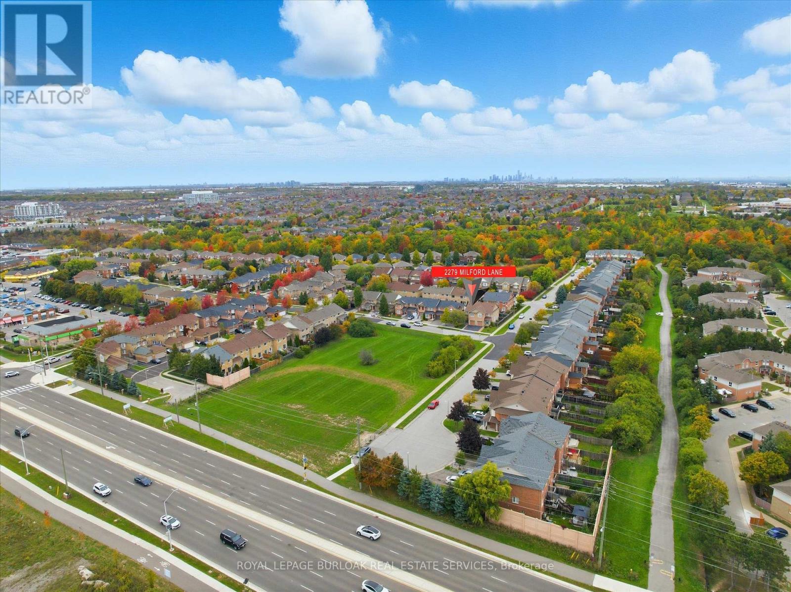 2279 Milford Lane, Oakville, Ontario  L6H 7K7 - Photo 2 - W12473289