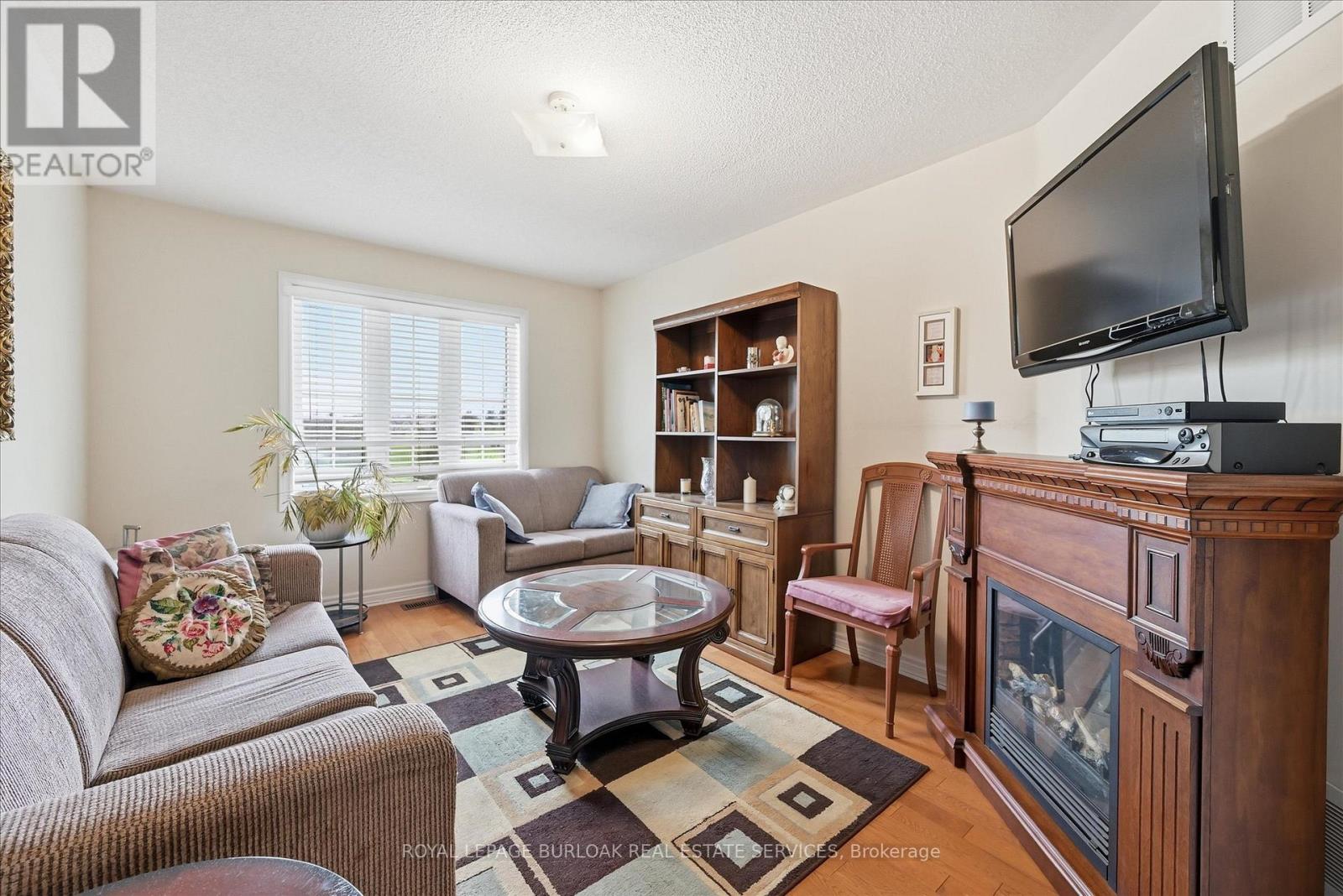 2279 Milford Lane, Oakville, Ontario  L6H 7K7 - Photo 20 - W12473289