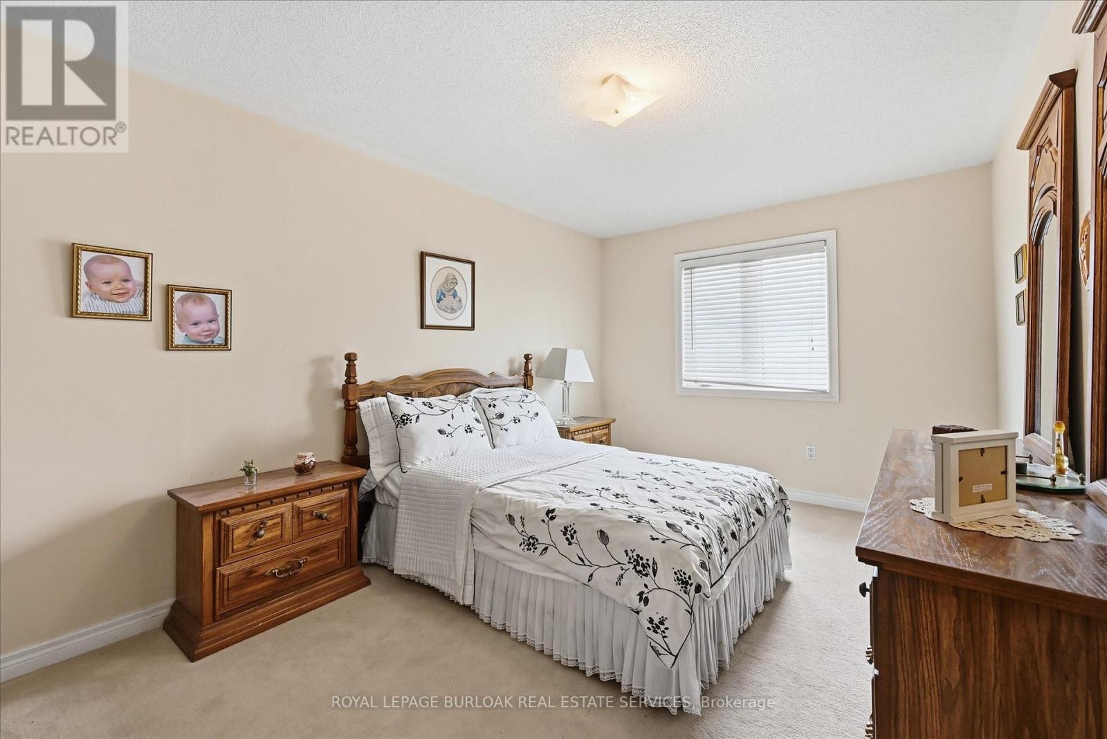 2279 Milford Lane, Oakville, Ontario  L6H 7K7 - Photo 26 - W12473289